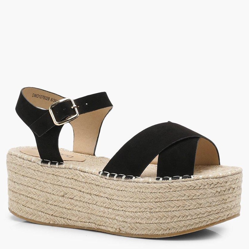 NEW Boohoo Platform Sandals